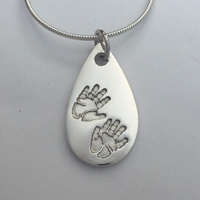 The Funky Teapot Teardrop size2 Keyring